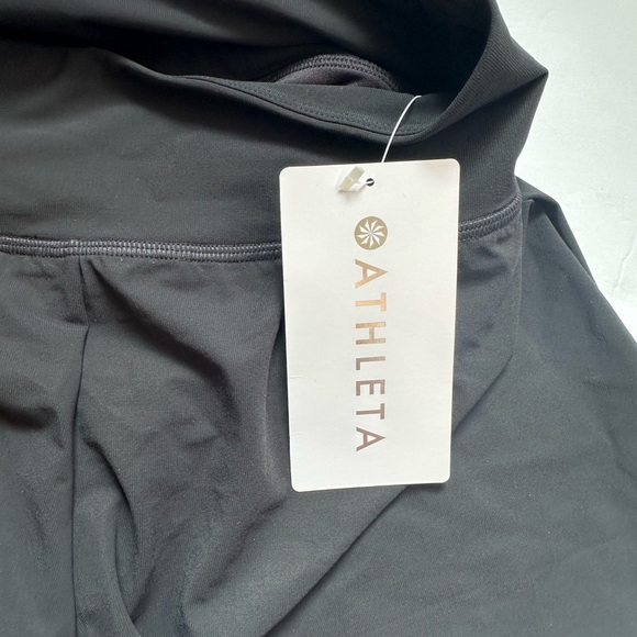 Athleta‎ Black Athletic Run Shorts Women’s Sz Medium New with tags High Rise Gym - Picture 5 of 8